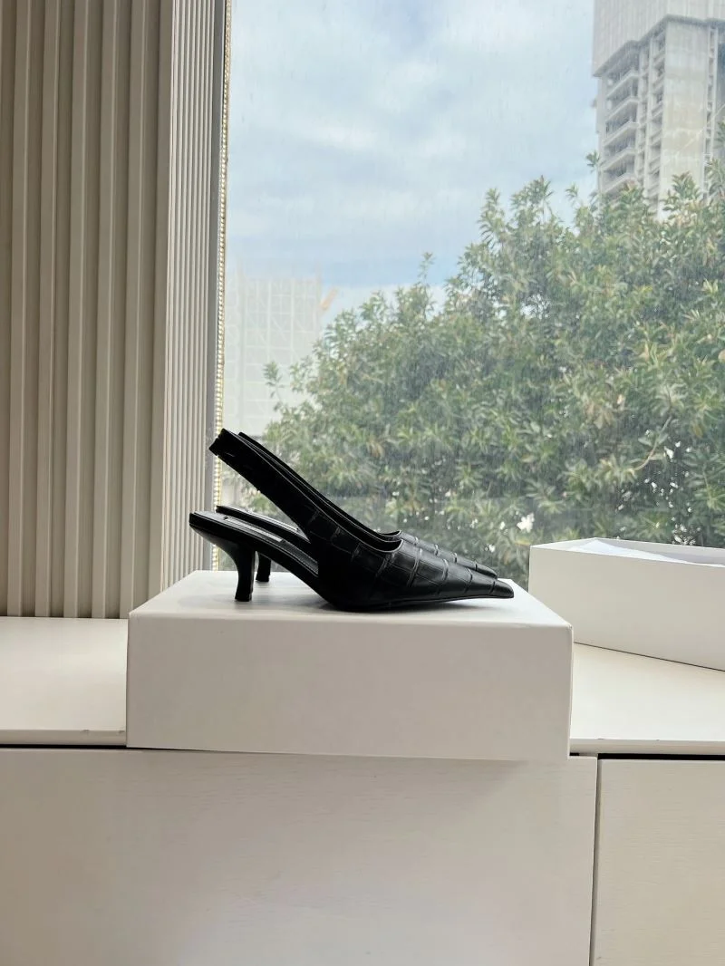 Sleek The Row Sandals 8889