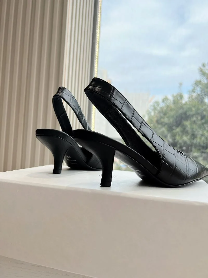 Sleek The Row Sandals 8889