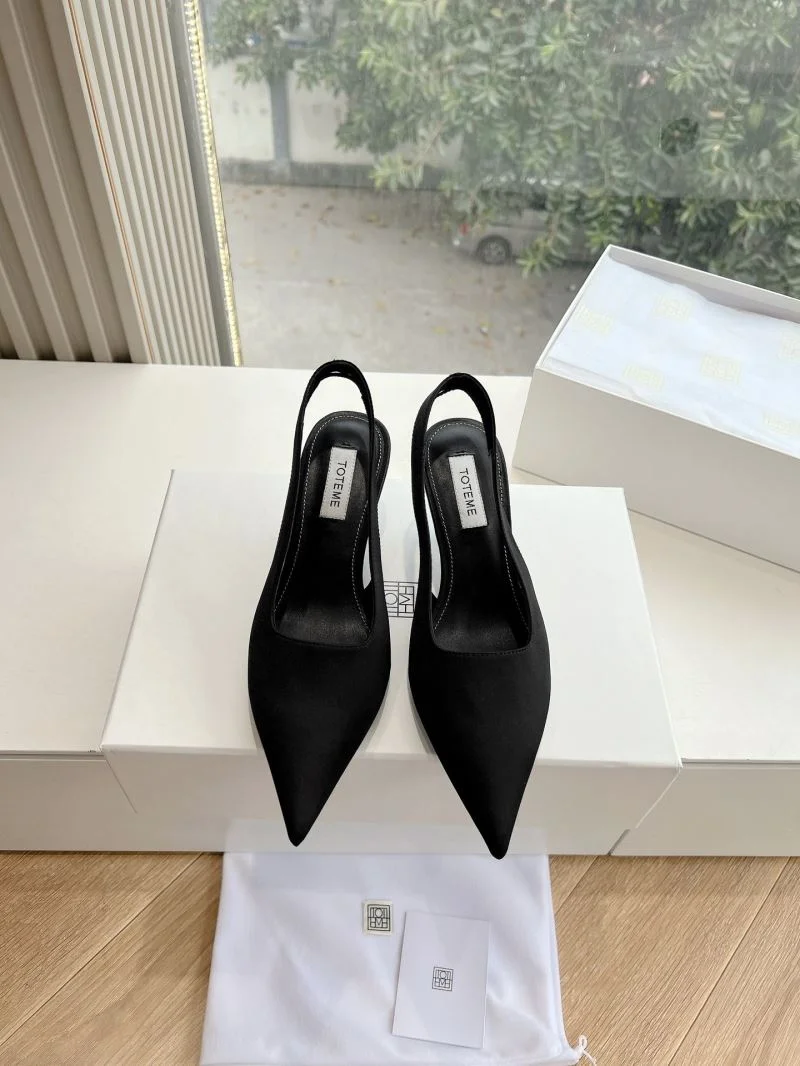 Stretchable The Row Sandals 8880