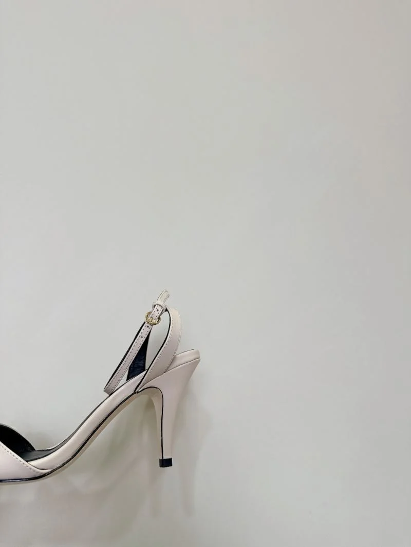 Trendy The Row Sandals 8863