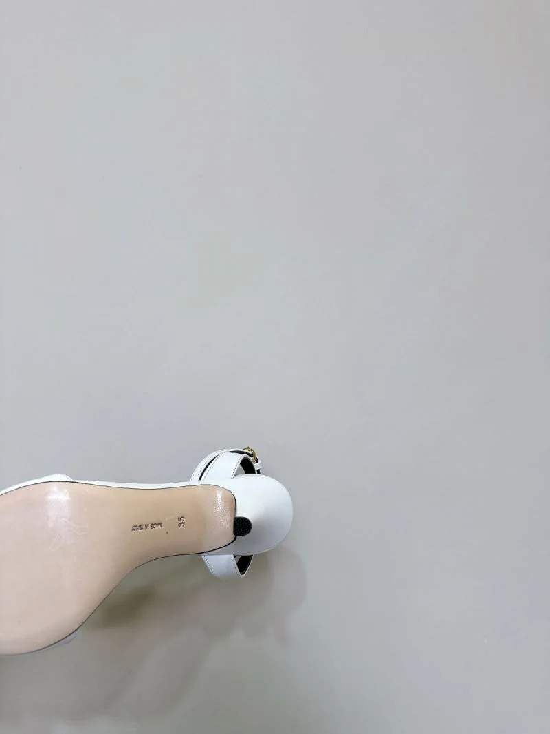 OdorResistant The Row Sandals 8867
