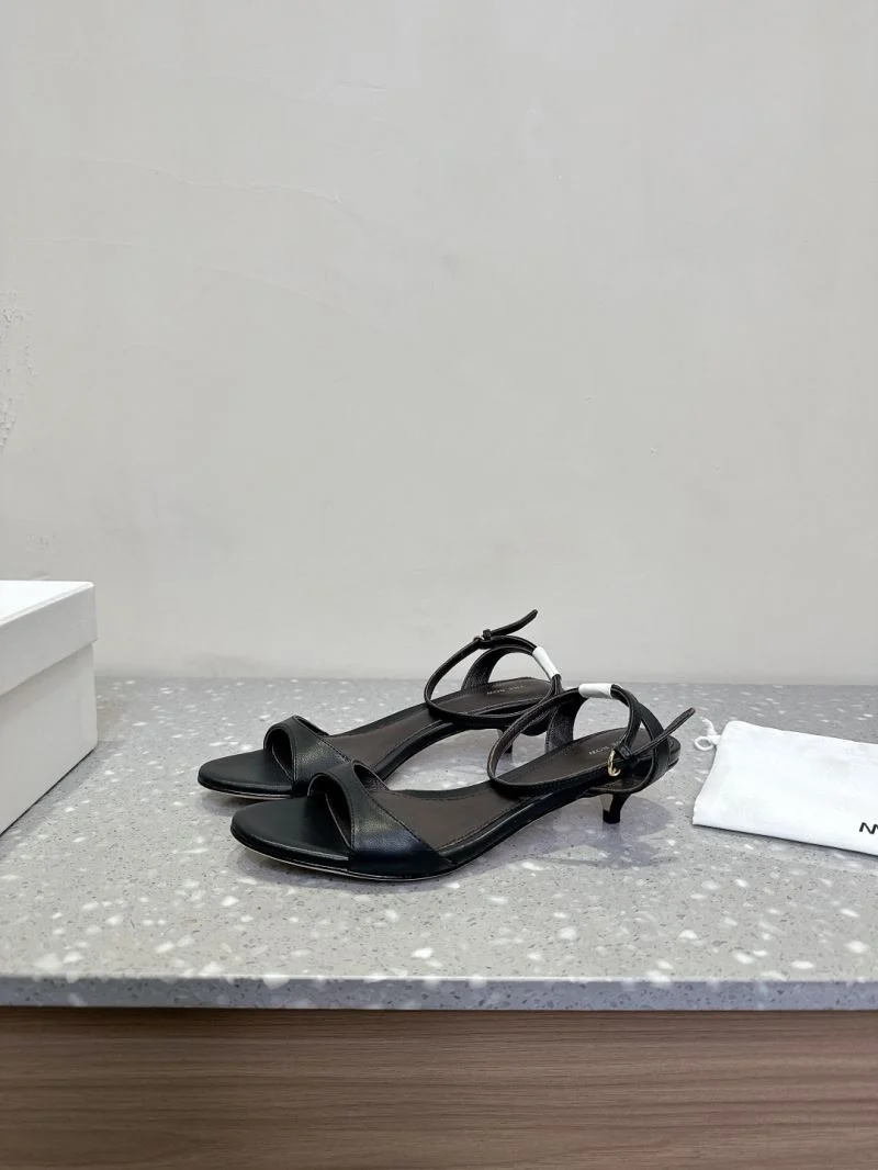 GoAnywhere The Row Sandals 8871