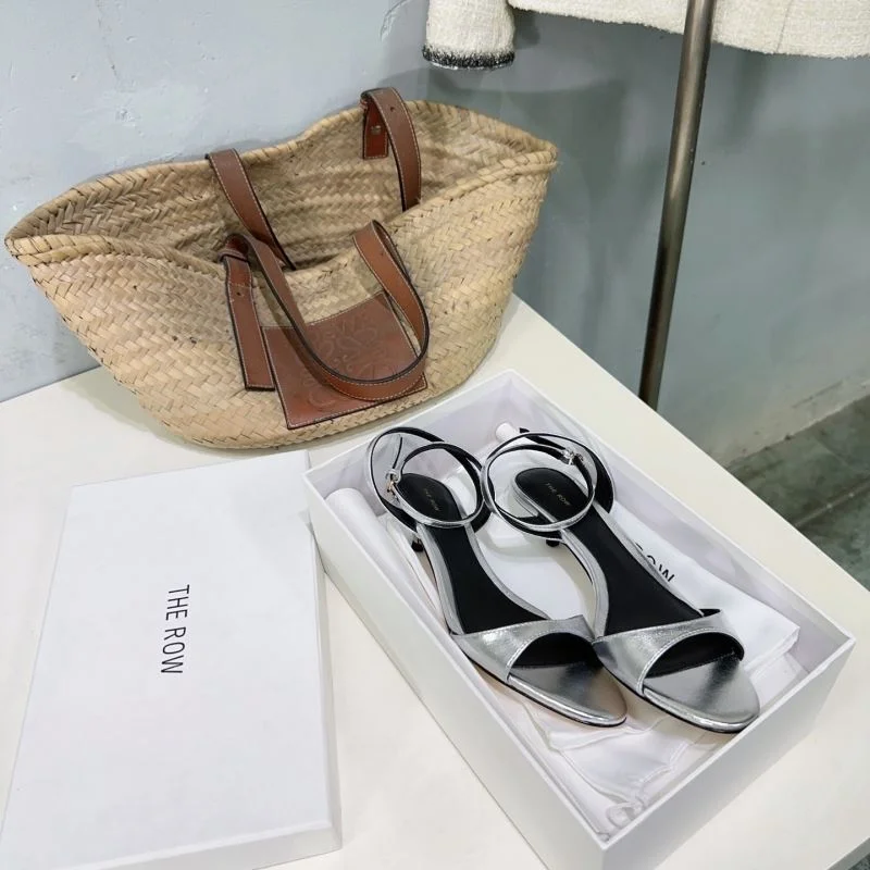 Stretchable The Row Sandals 8860