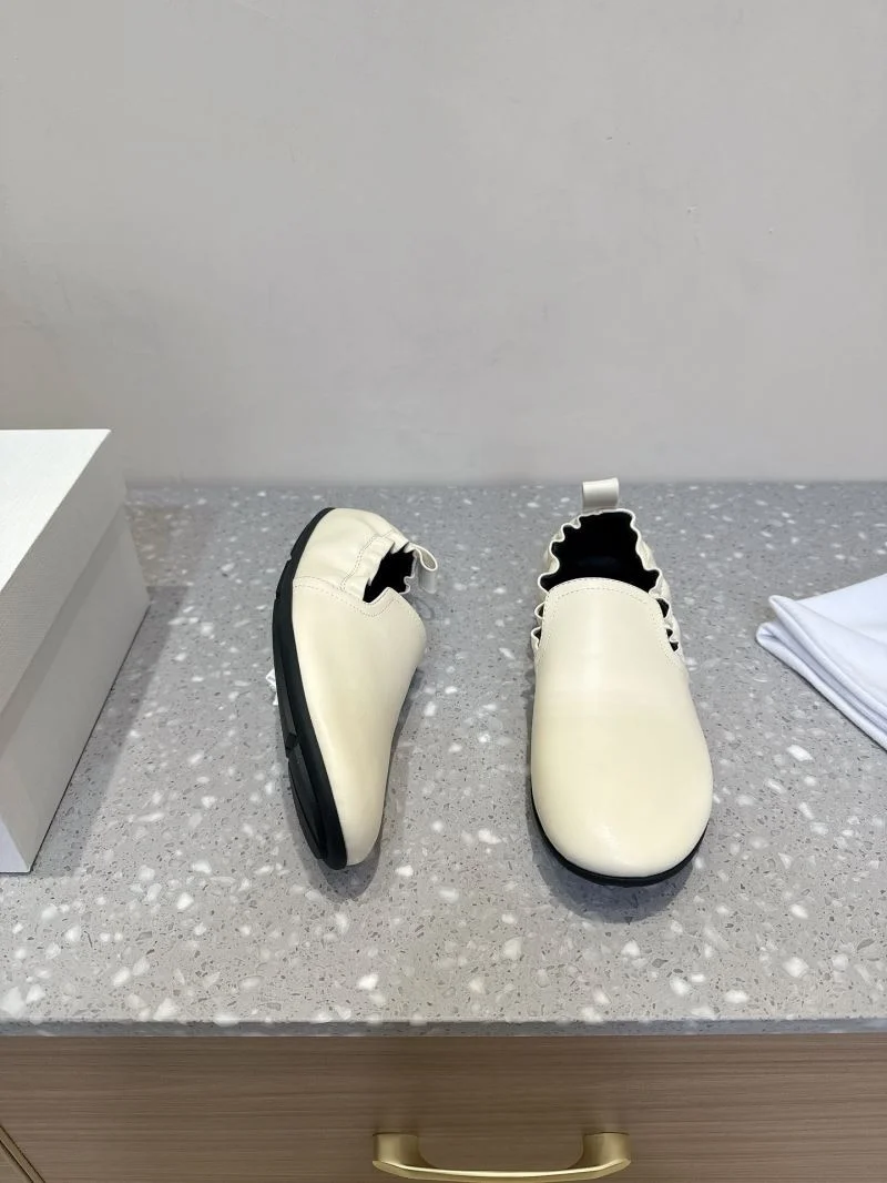EasyCare The Row Shoes 7251