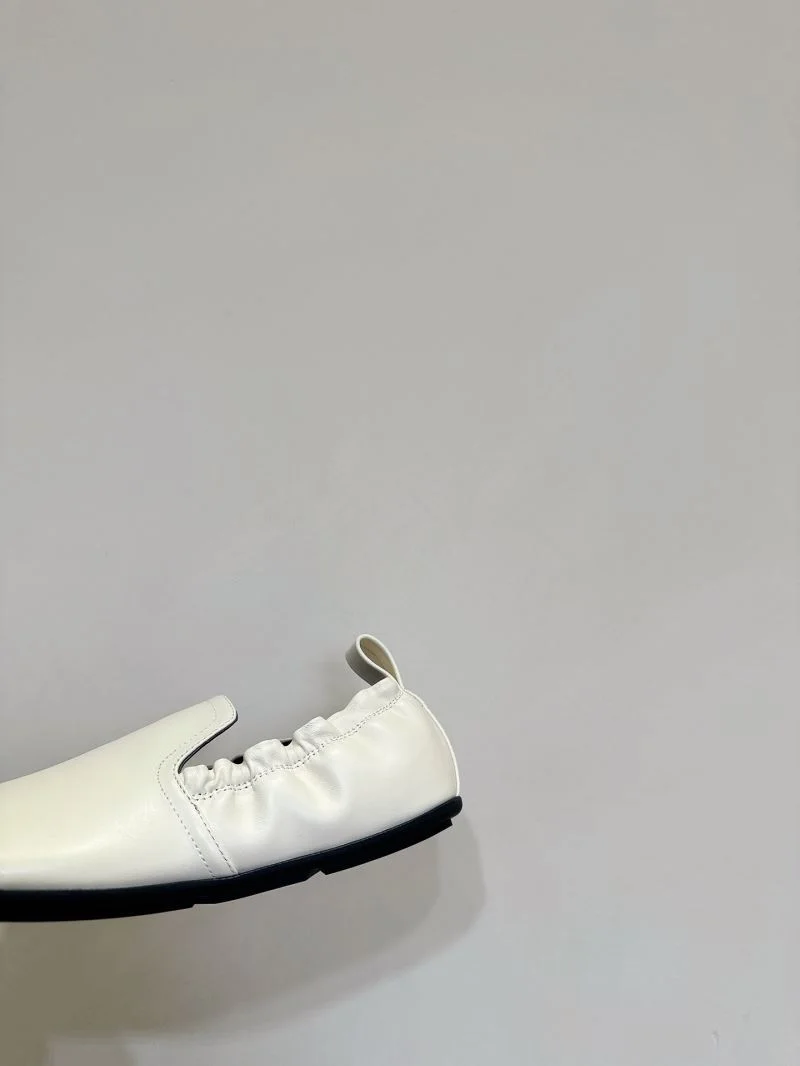 EasyCare The Row Shoes 7251