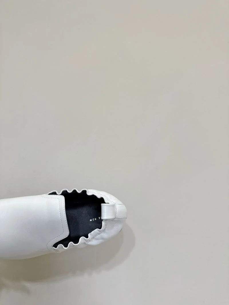 Sporty The Row Shoes 7205