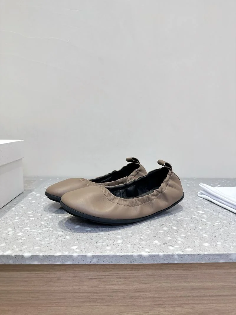 WeatherProof The Row Shoes 7242