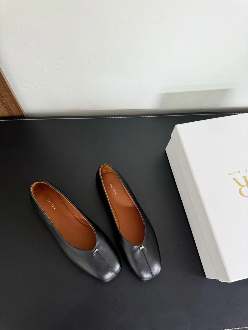 The Row Shoes Chic 7193