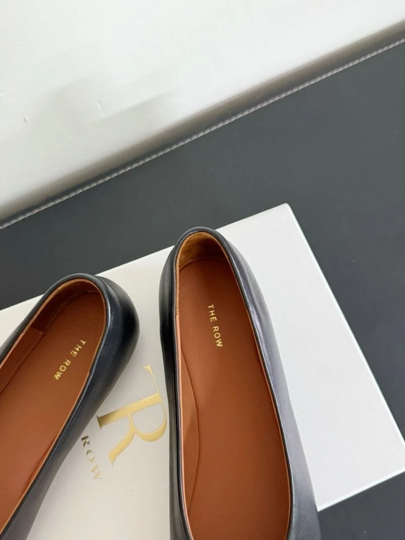 The Row Shoes Chic 7193