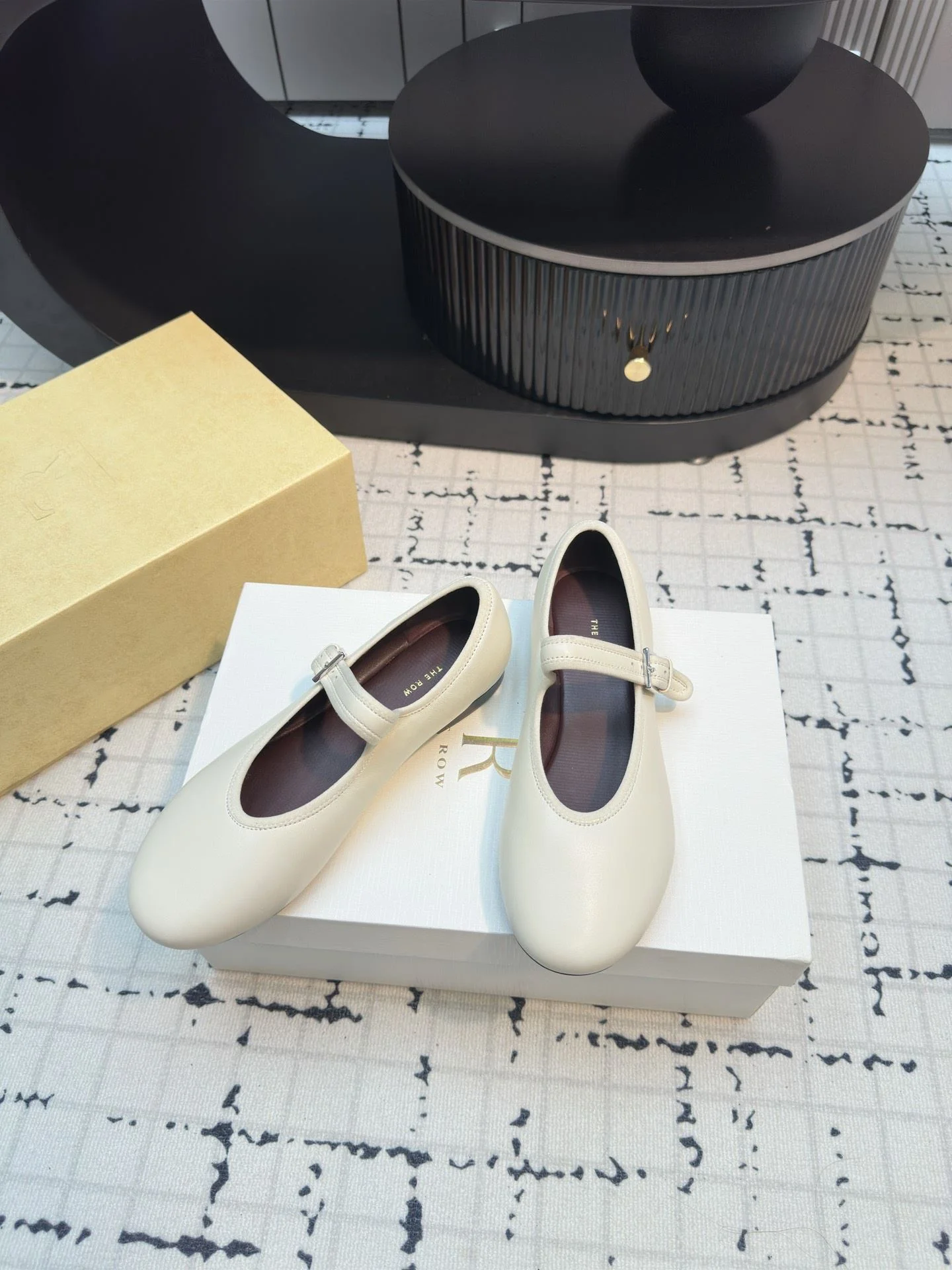 Sustainable The Row Shoes 7179