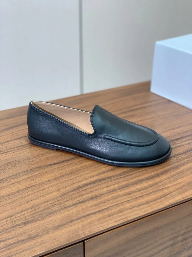 The Row Shoes UrbanStyle 11164
