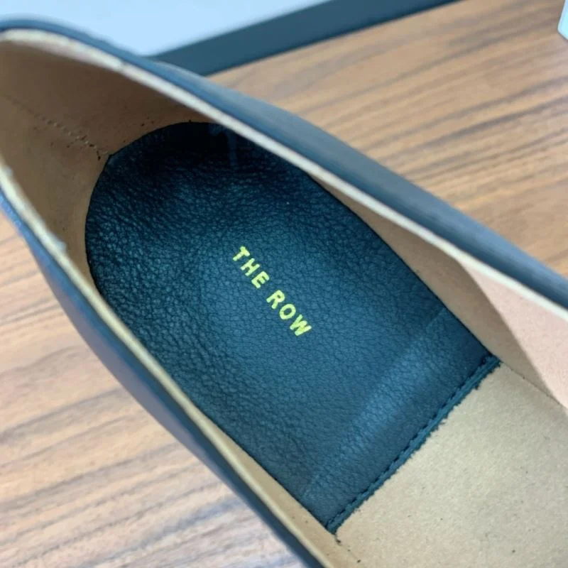The Row Shoes UrbanStyle 11164