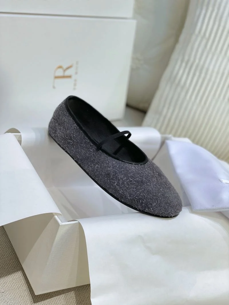 UrbanStyle The Row Shoes 8831