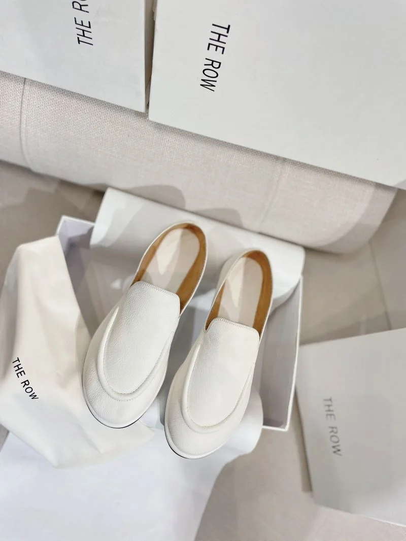 The Row Shoes UrbanStyle 8815
