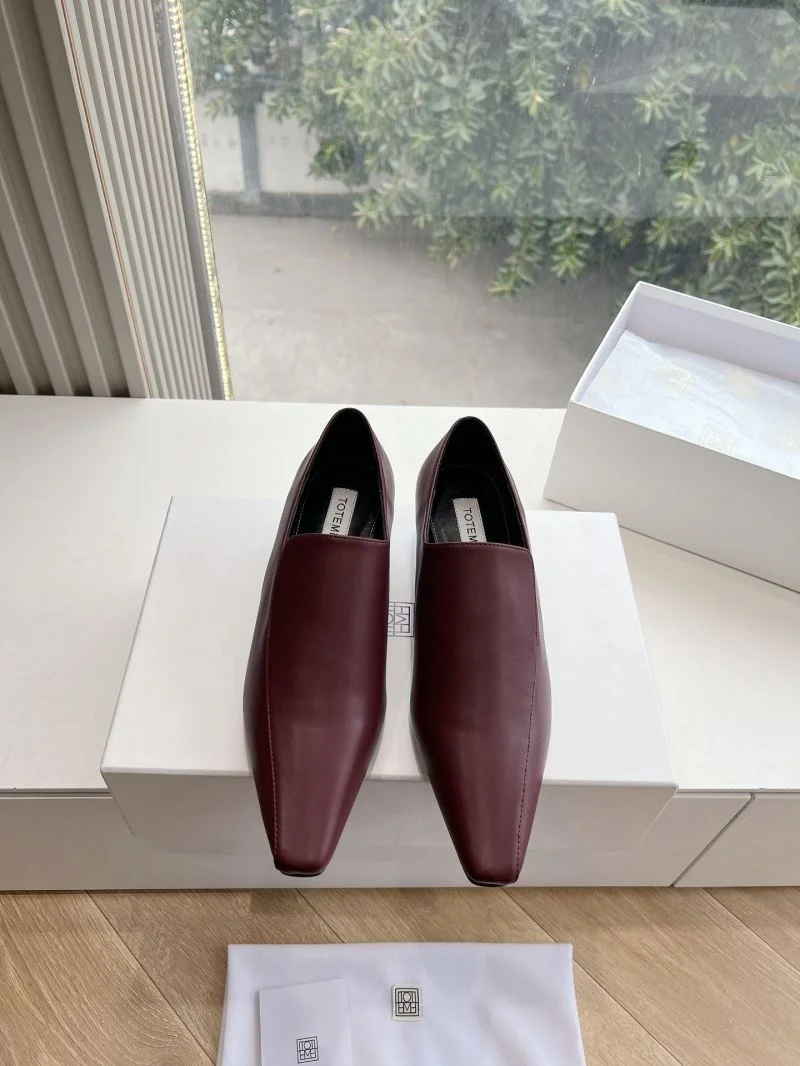 TechFriendly The Row Shoes 8835