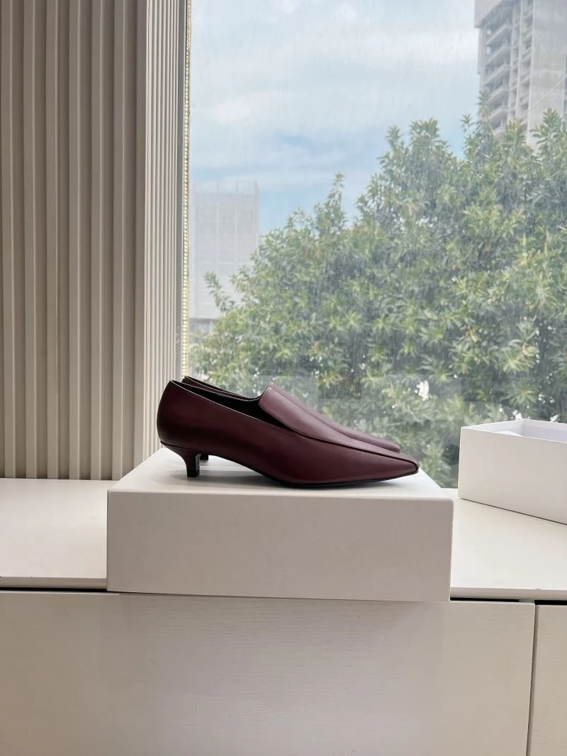 TechFriendly The Row Shoes 8835