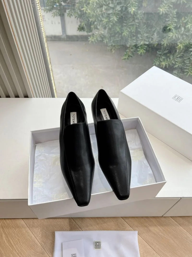 TechFriendly The Row Shoes 8812
