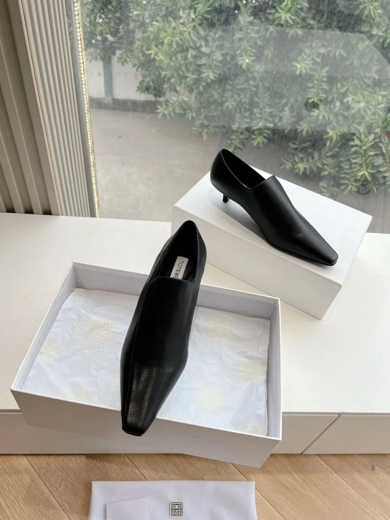TechFriendly The Row Shoes 8812