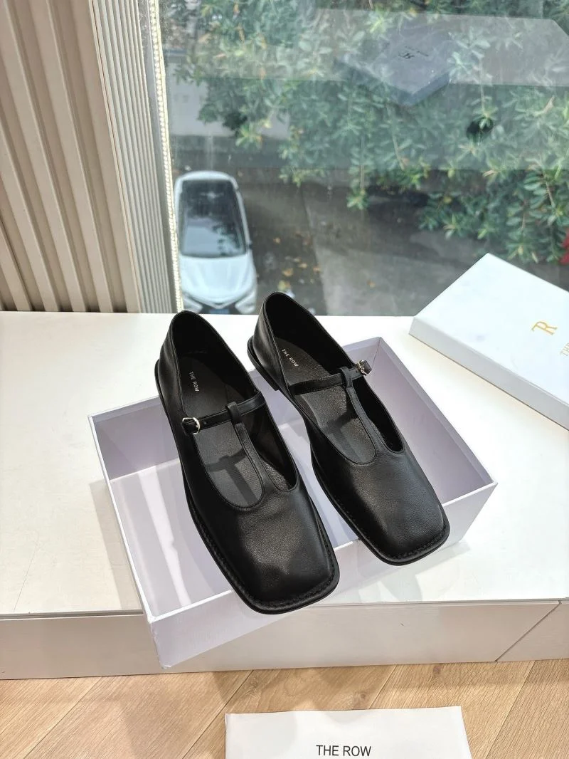 The Row Shoes ZipUp 8809