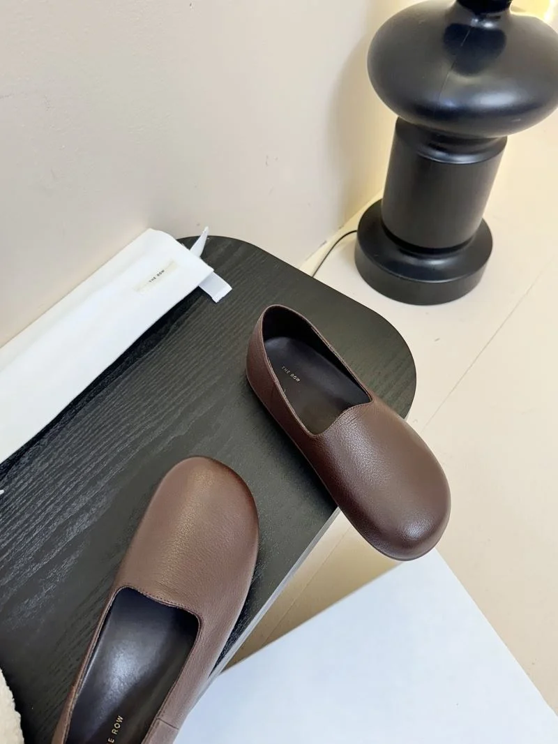 The Row Shoes NewStyle 8803