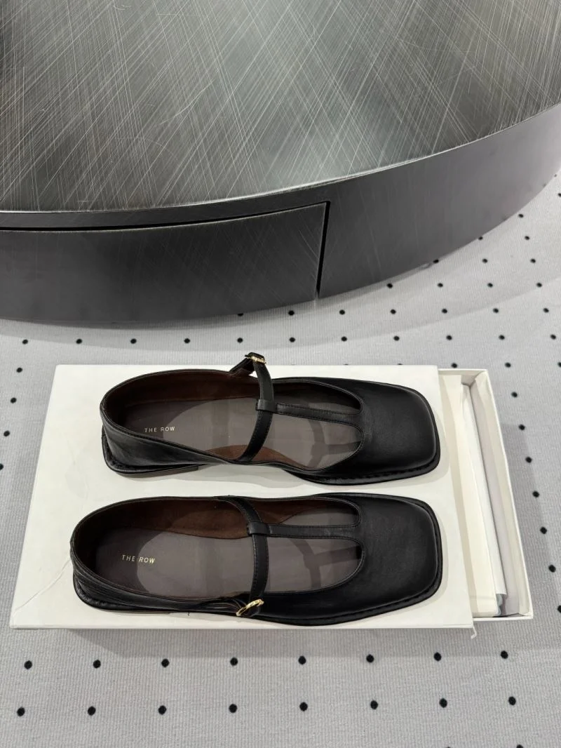 The Row Shoes FlexibleFit 8796
