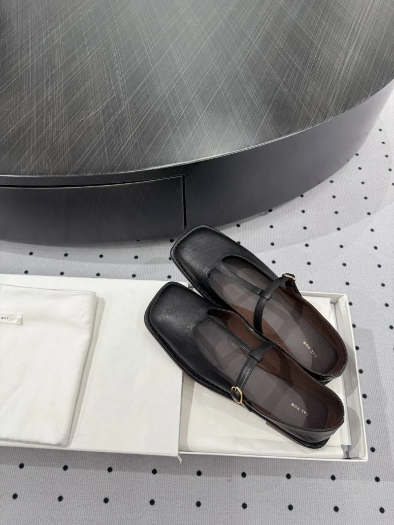 The Row Shoes FlexibleFit 8796