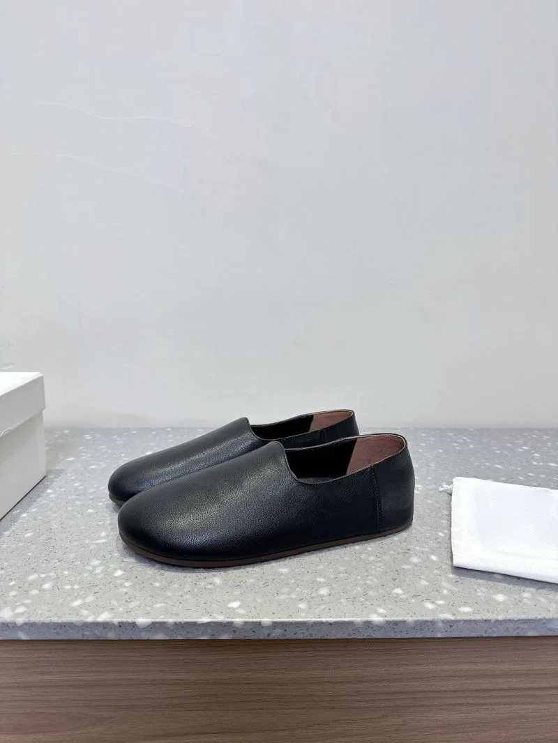 Versatile The Row Shoes 8778