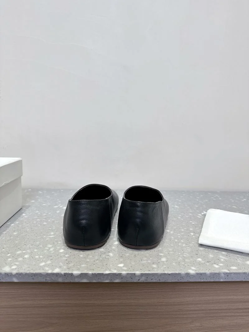 Versatile The Row Shoes 8778