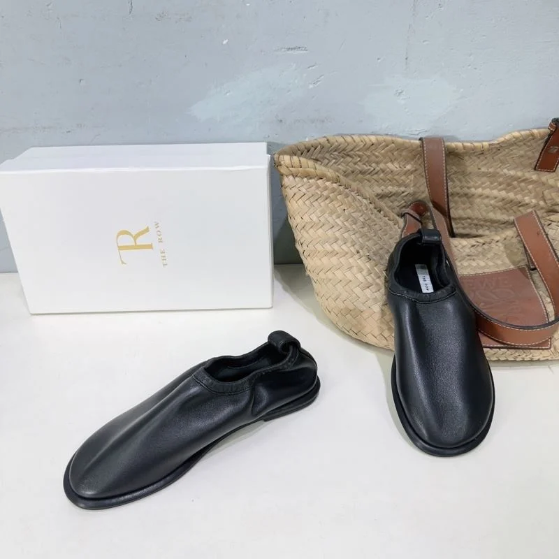 The Row Shoes Compact 8780