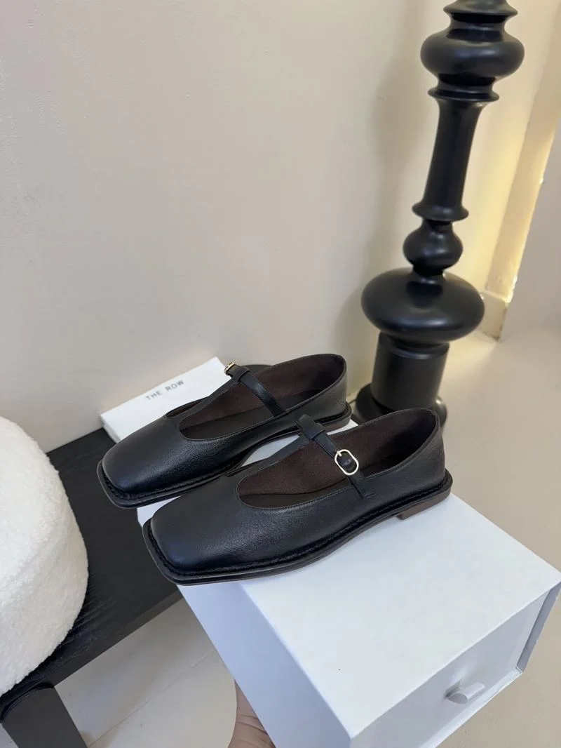 The Row Shoes SmartChoice 15373