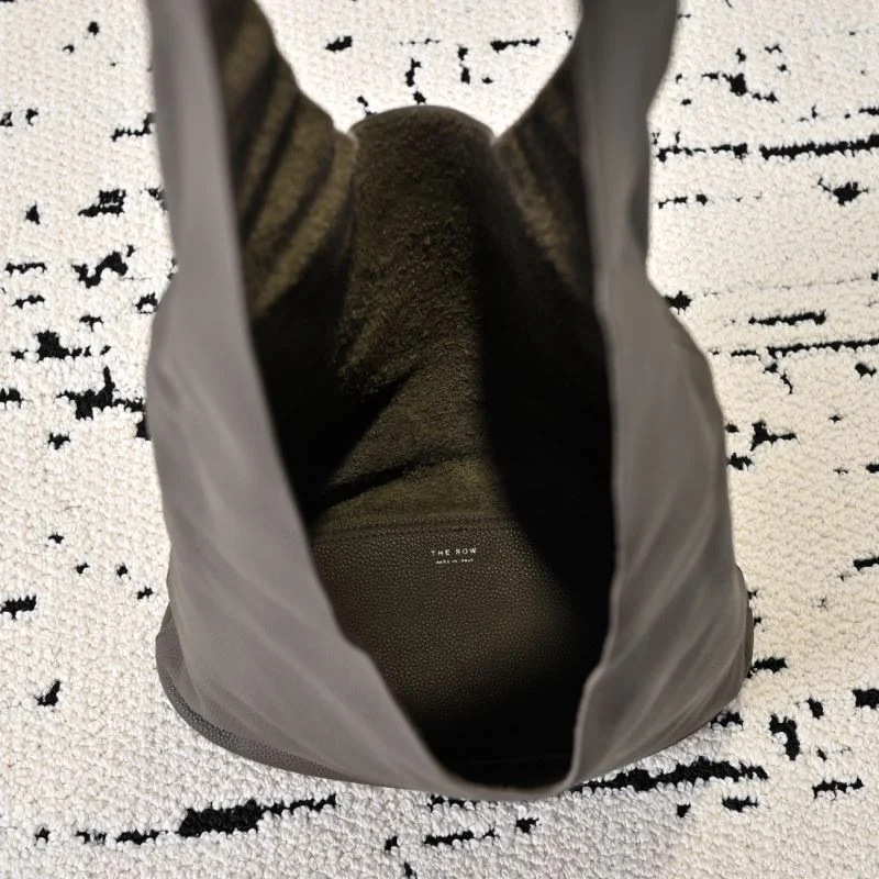 The Row Shopping Bags Snug 45539