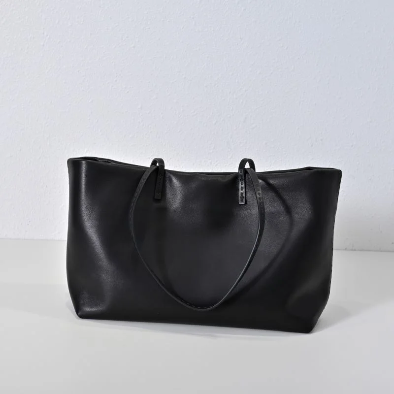 UrbanChic The Row Shopping Bags 45401