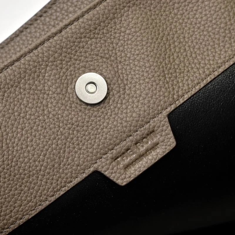 The Row Shopping Bags SportInspired 45352