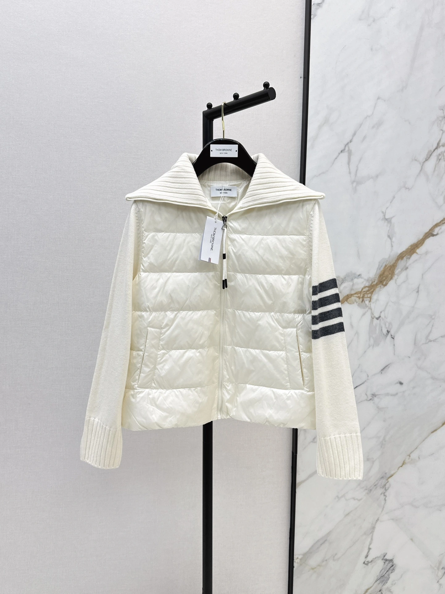 ModernLook Thom Browne Down Jackets 174106