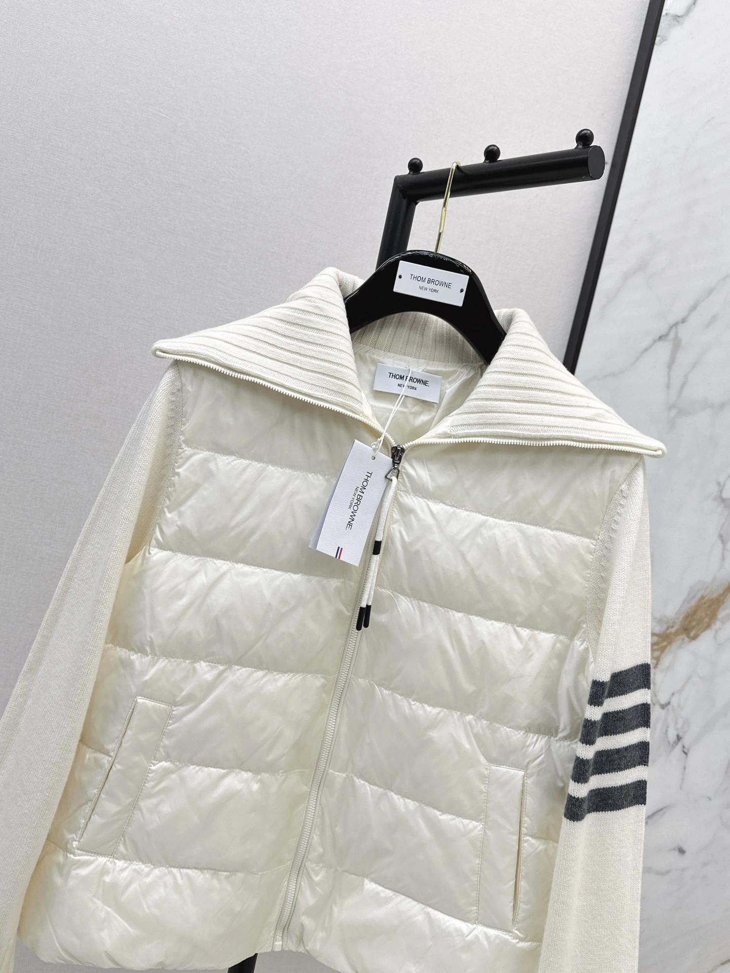ModernLook Thom Browne Down Jackets 174106