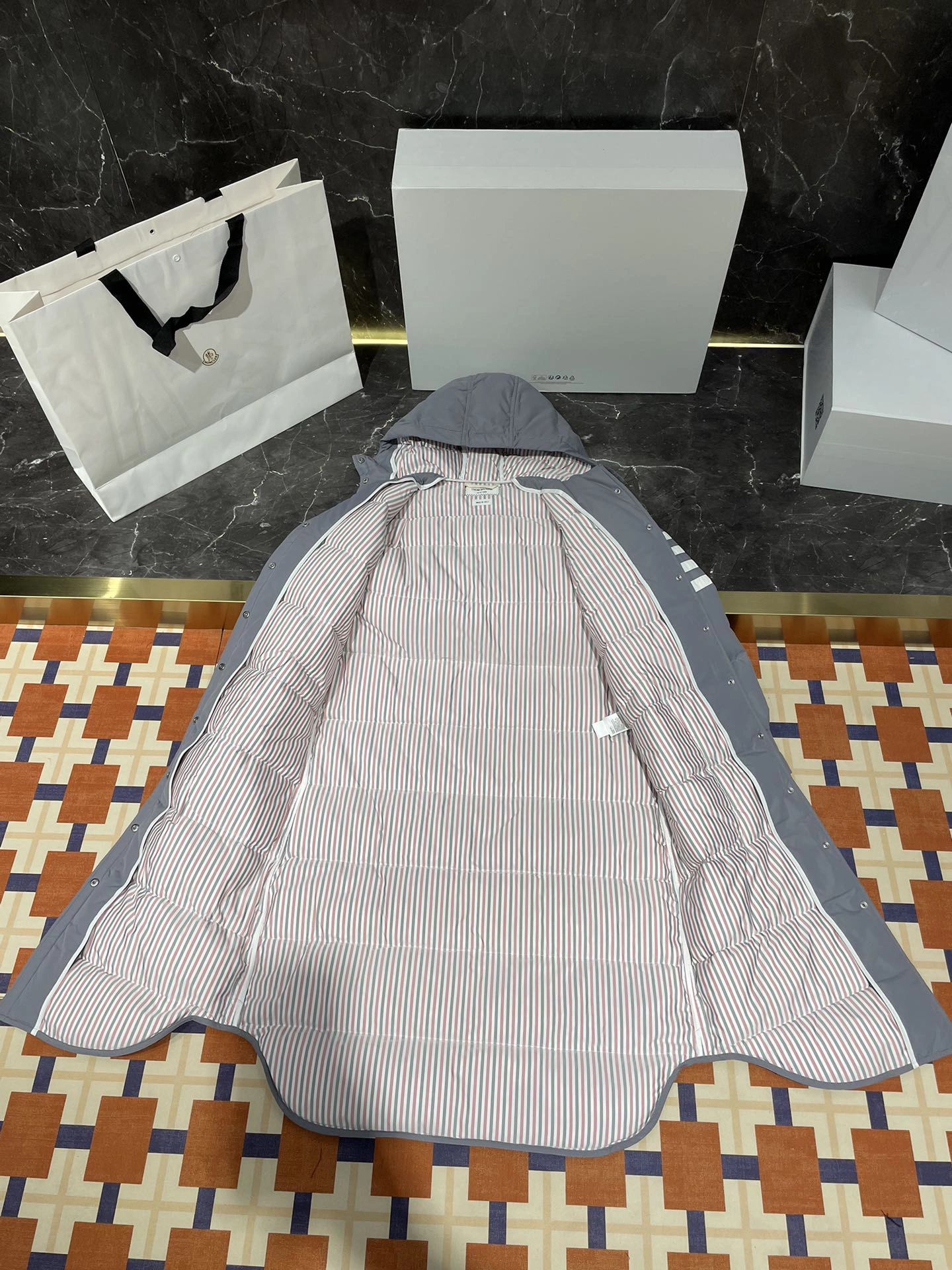 Resilient Thom Browne Down Jackets 174097