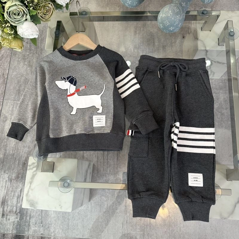 Thom Browne Kids Effortless 173454