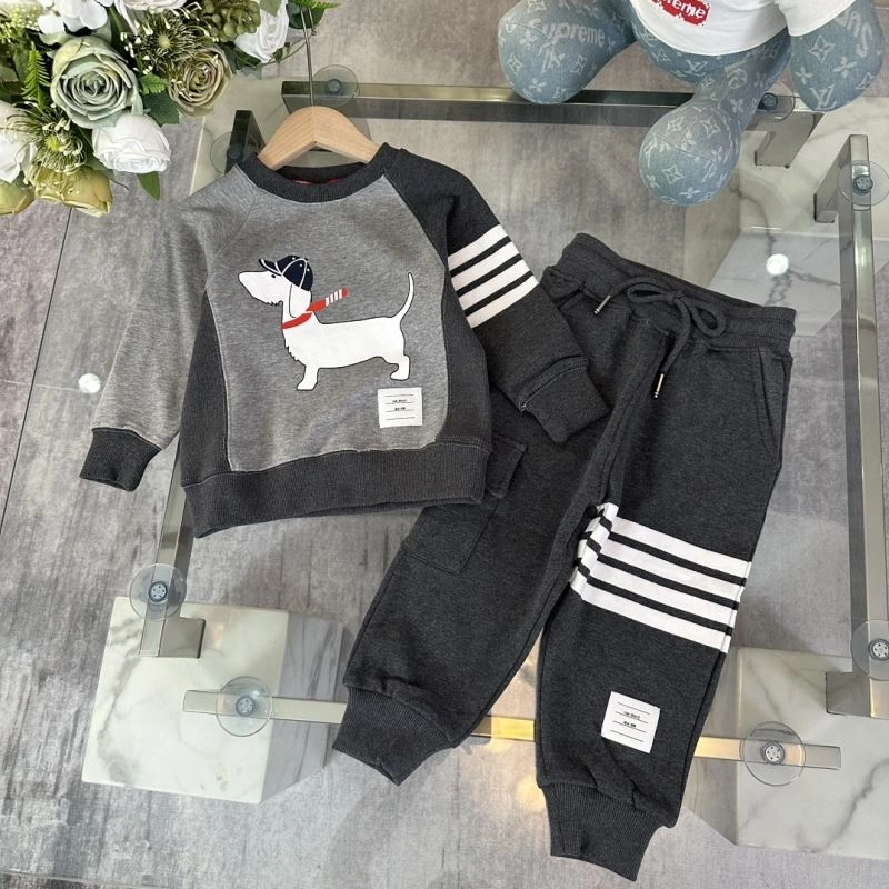 Thom Browne Kids Effortless 173454