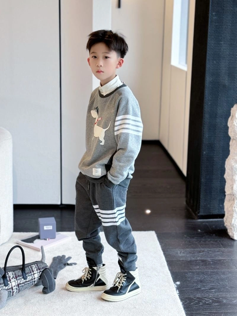 Thom Browne Kids Effortless 173454
