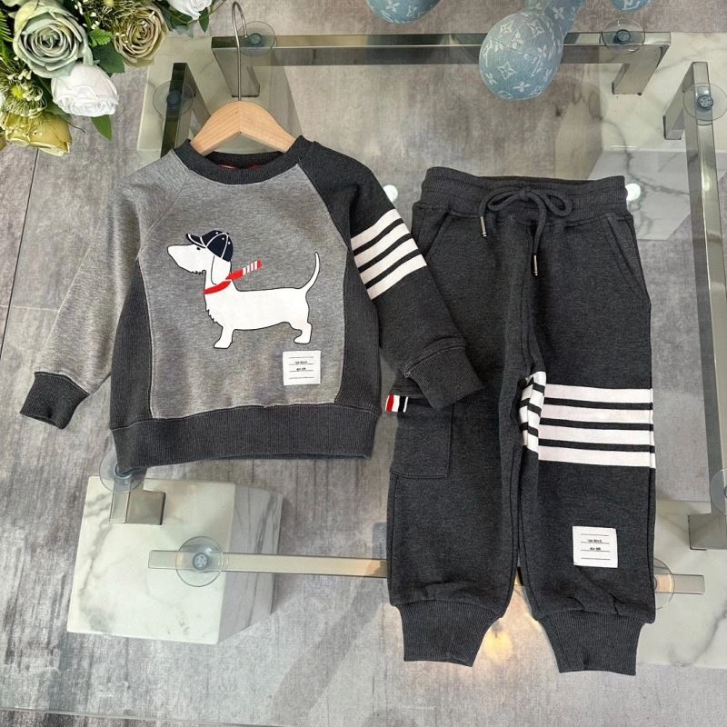 Thom Browne Kids Effortless 173454