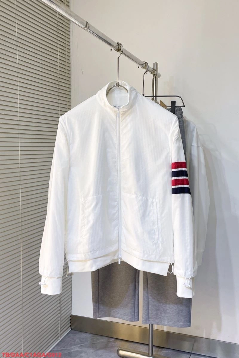 Thom Browne Outwear Premium 174099