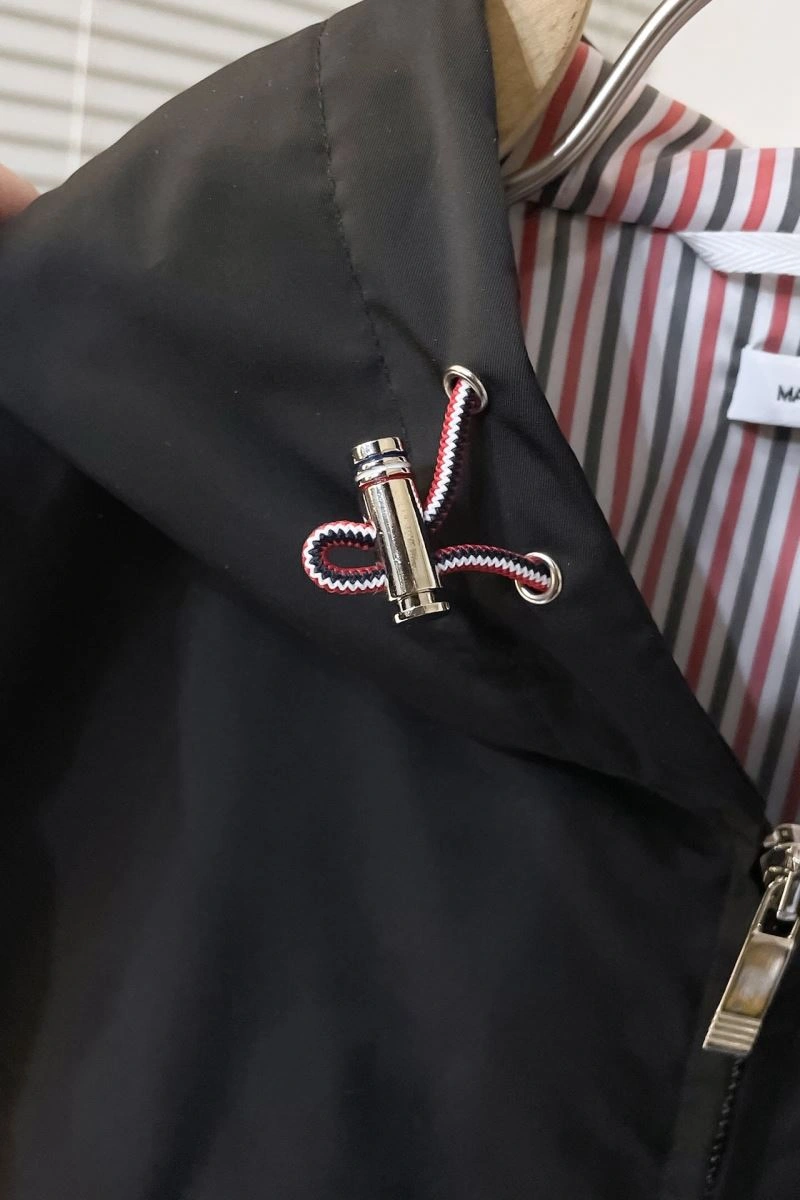 Minimalist Thom Browne Outwear 174059