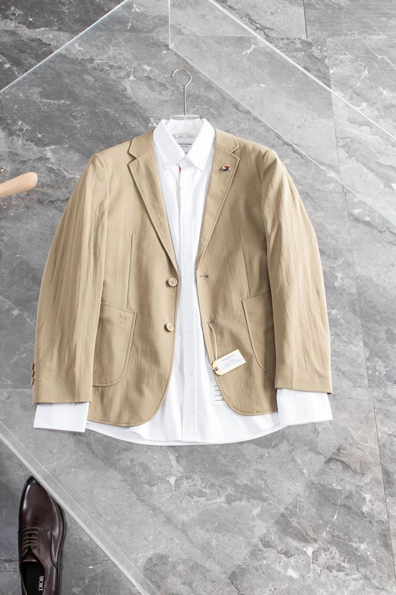 Colorful Thom Browne Outwear 173964