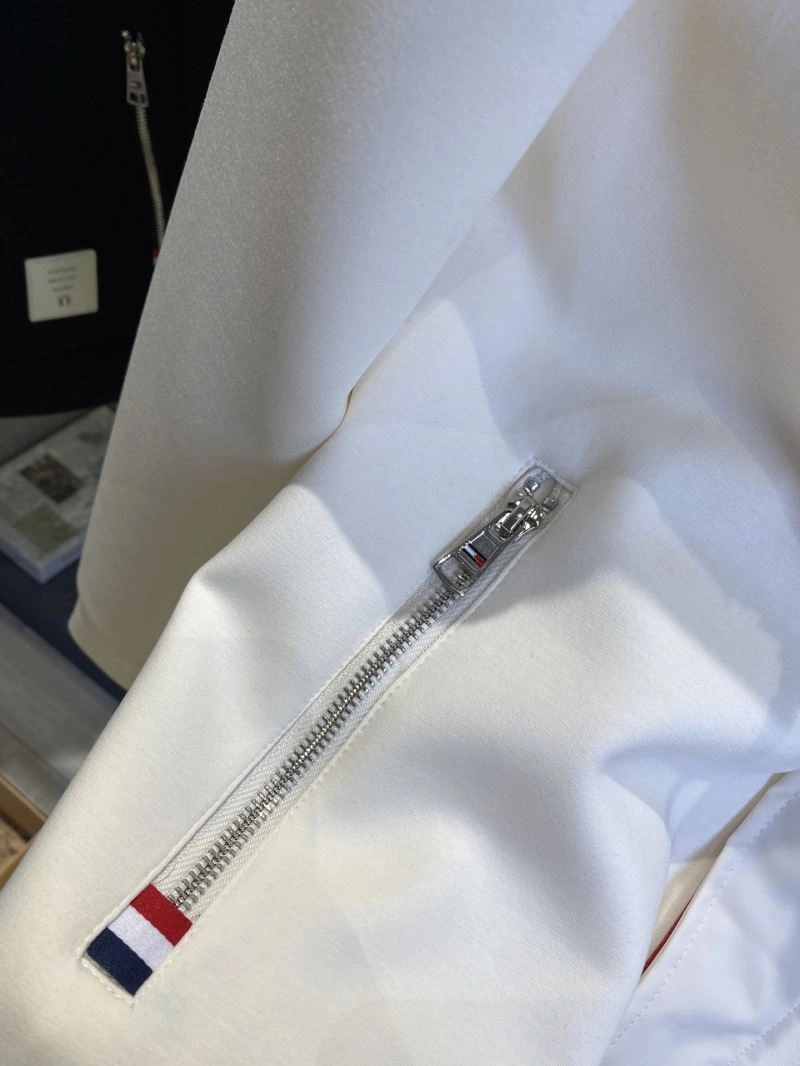 Thom Browne Outwear UrbanStyle 173870