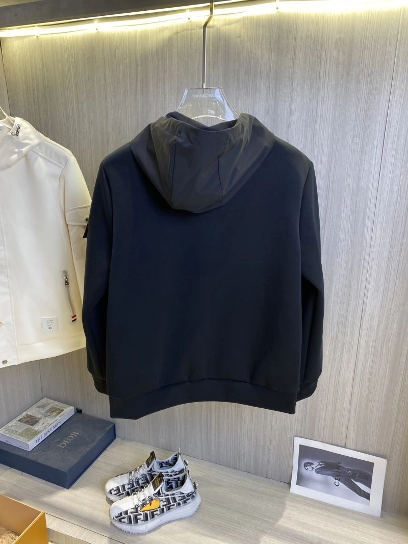Unisex Thom Browne Outwear 173869