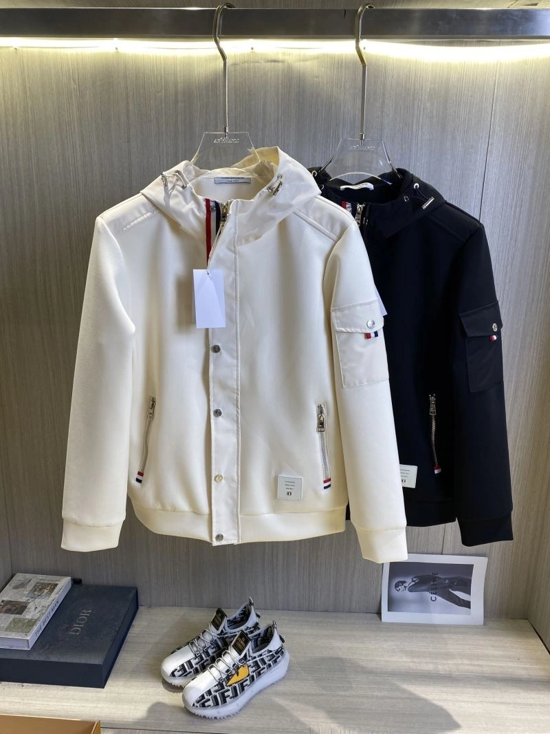 Unisex Thom Browne Outwear 173869
