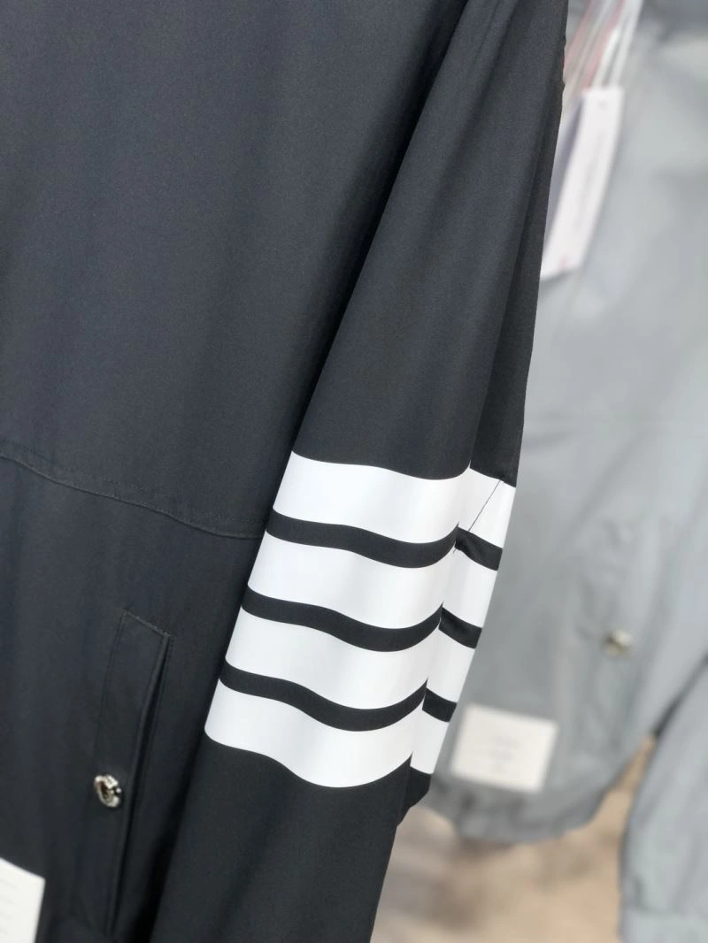 Thom Browne Outwear Classic 173348