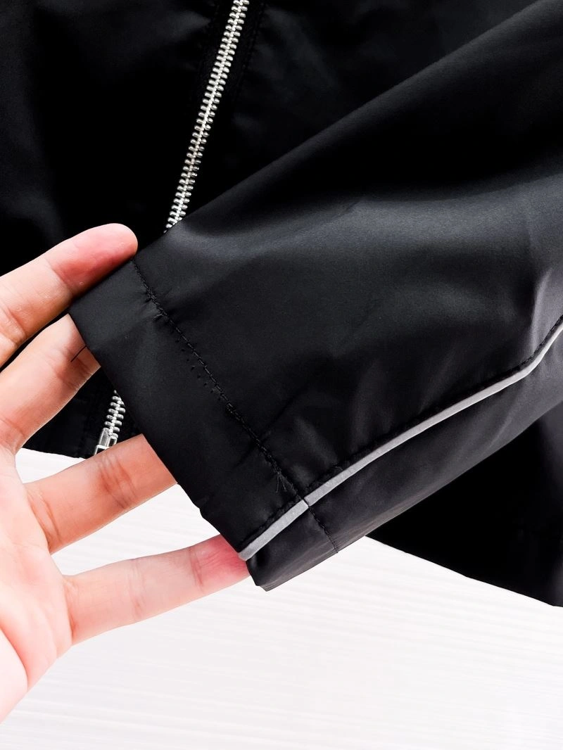 Durable Thom Browne Outwear 173645