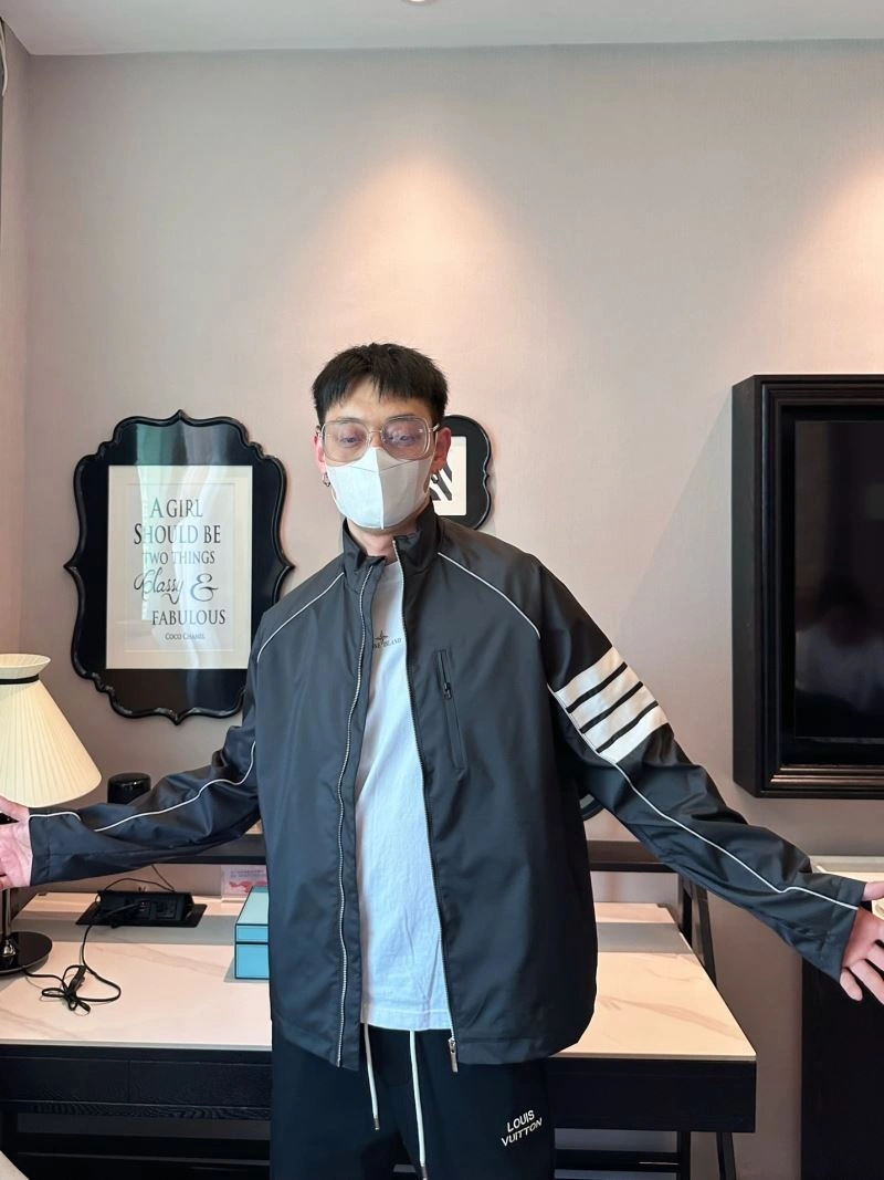 Cozy Thom Browne Outwear 173558