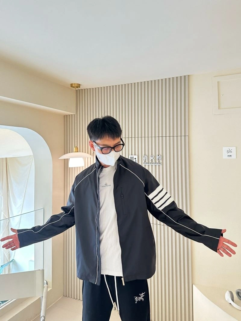 EyeCatching Thom Browne Outwear 173557